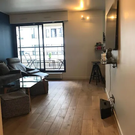 Charmant Studio Grand Balcon Parking